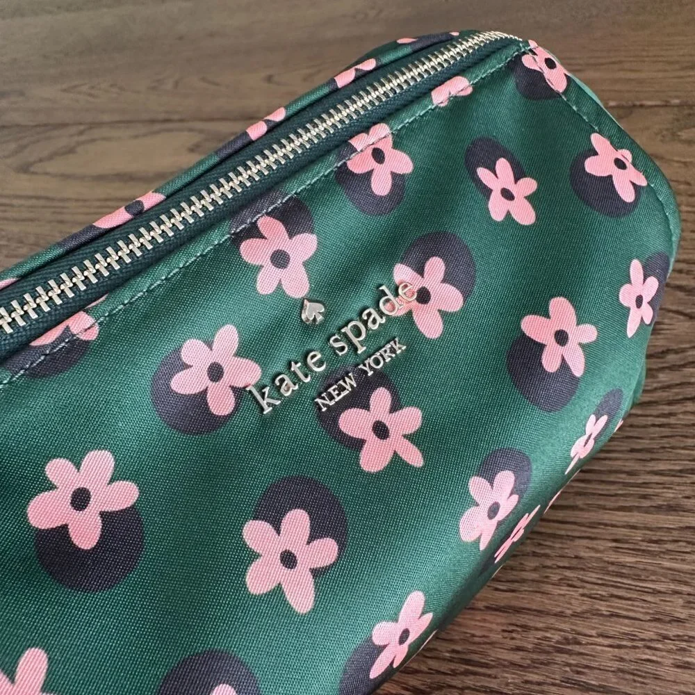 New! Kate Spade Chelsea Nylon Medium Cosmetic Bag -Green Floral